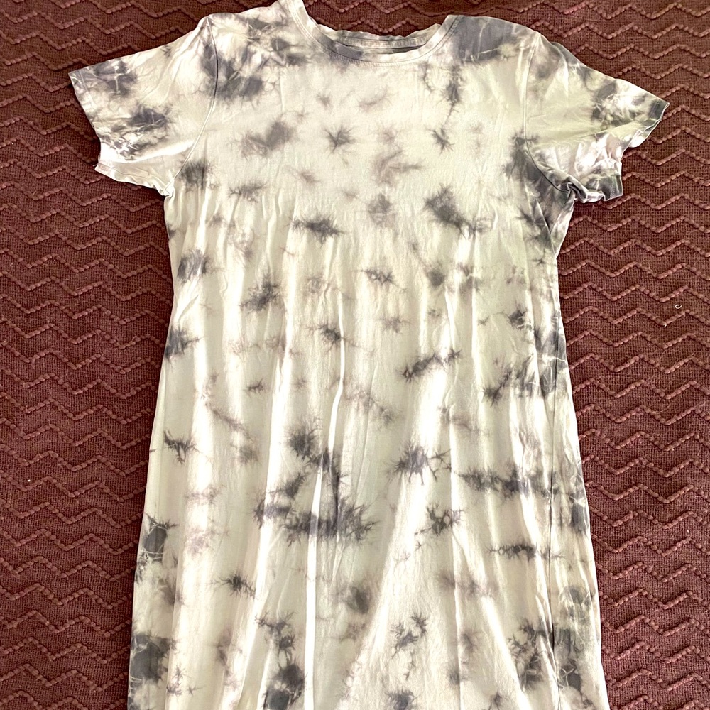 Marble t-shirt dress